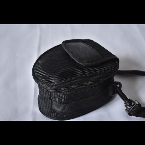 Nikon L320 coolpix camera - Picture 2 of 16